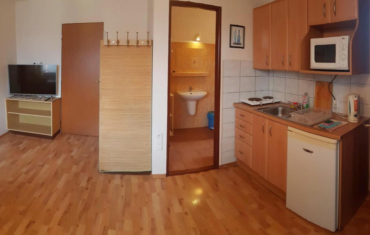 Apartments Iris Ліптовський Мікулаш Екстер'єр фото